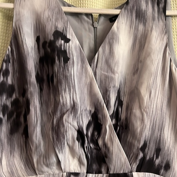 Ladies dress NWOT - Picture 2 of 5